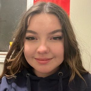 Meet your Posher, Kaitlin